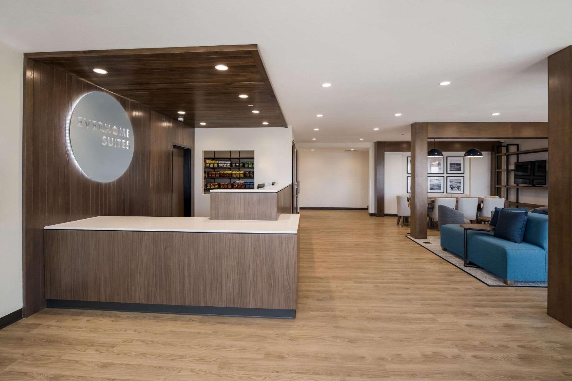 Everhome Suites 科洛纳 外观 照片