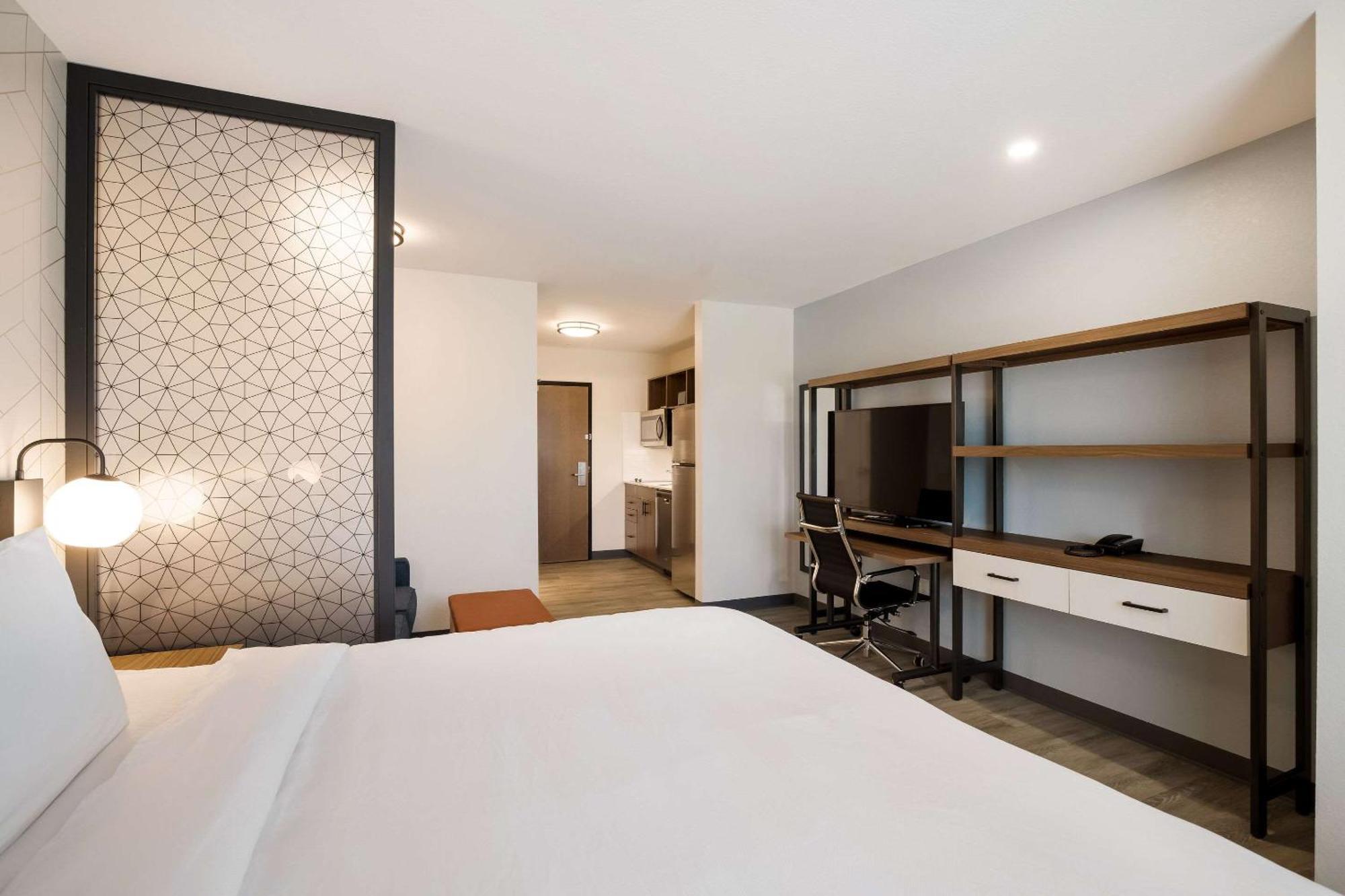Everhome Suites 科洛纳 外观 照片