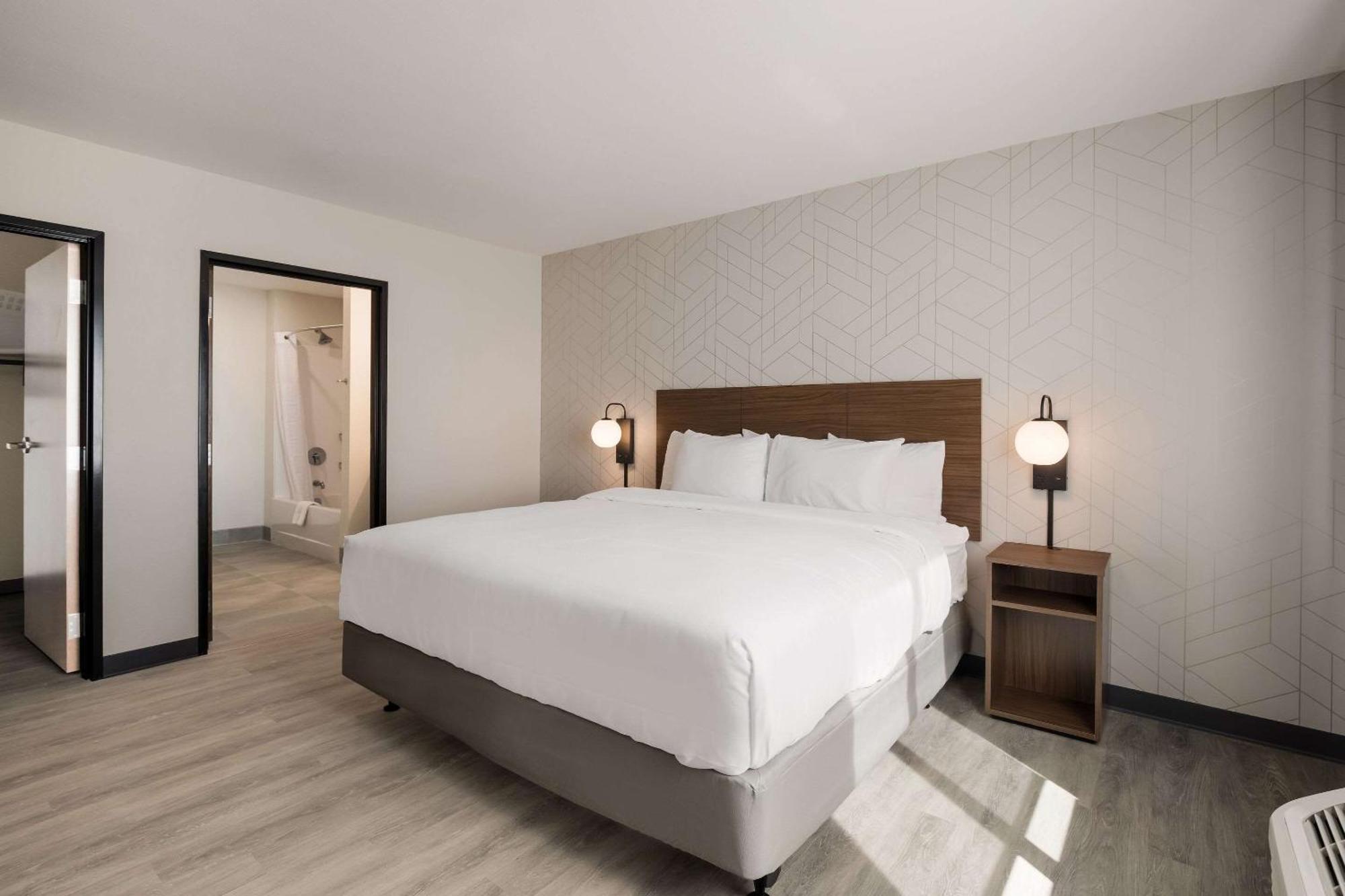 Everhome Suites 科洛纳 外观 照片