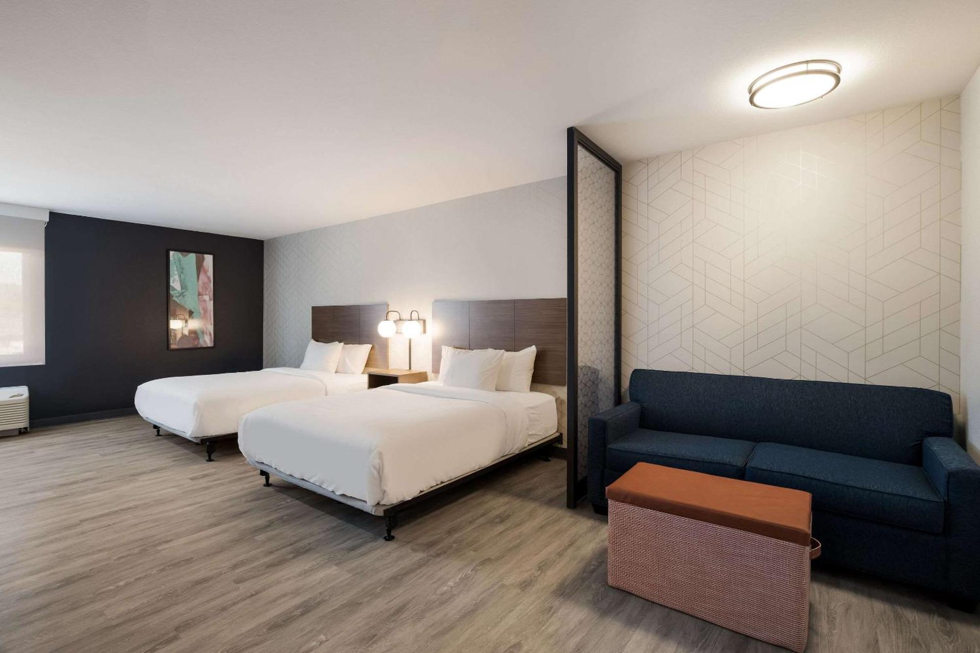 Everhome Suites 科洛纳 外观 照片