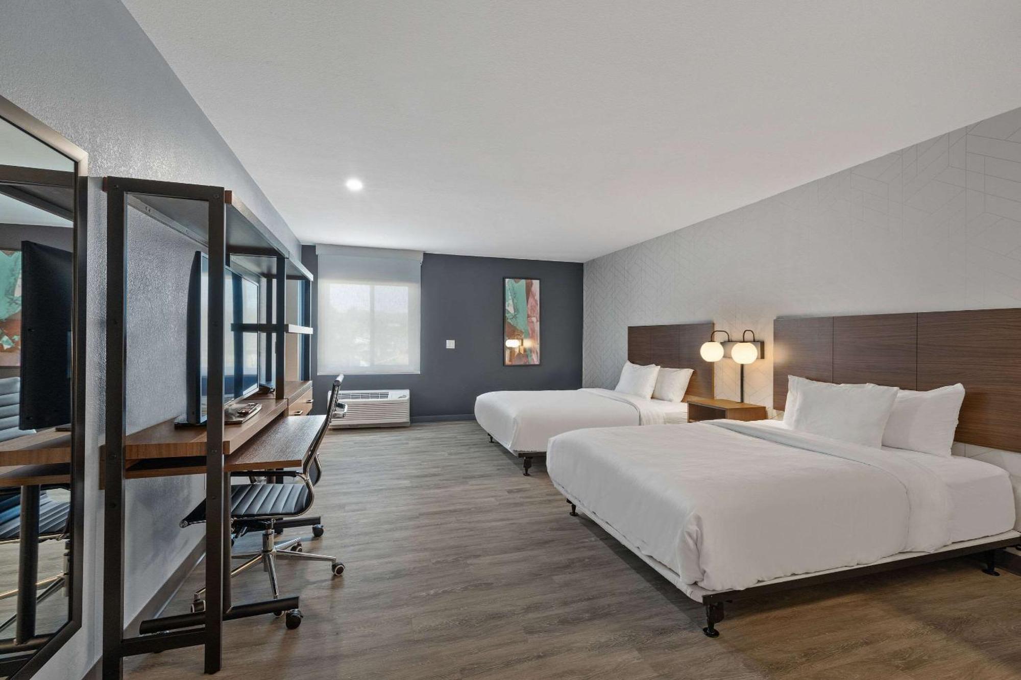 Everhome Suites 科洛纳 外观 照片